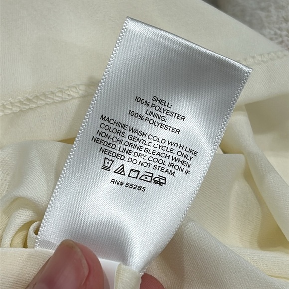 EXPRESS SWAN SATIN SCOOP NECK SATIN MIDI DOWNTOWN CAMI SLIP DRESS IN CREAM - L - Picture 14 of 15